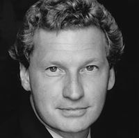 Dr. Bernd Buchholz