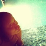 SharRon Luong