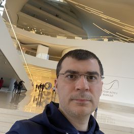 Ислам Исламов