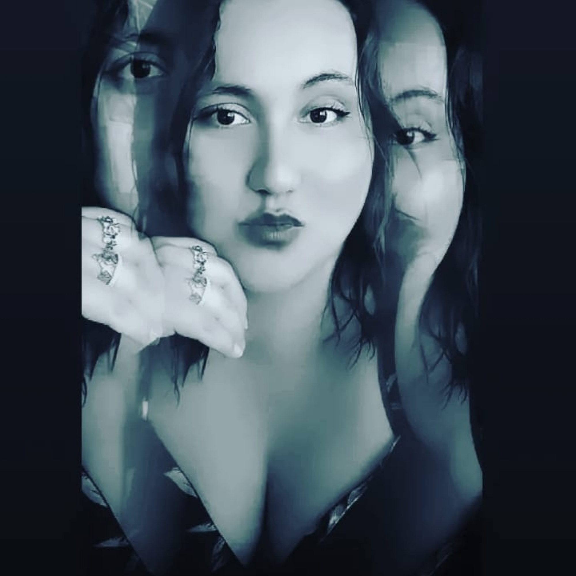 Javiera Flores
