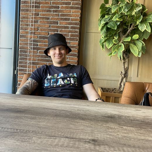 Артем Мельчаков