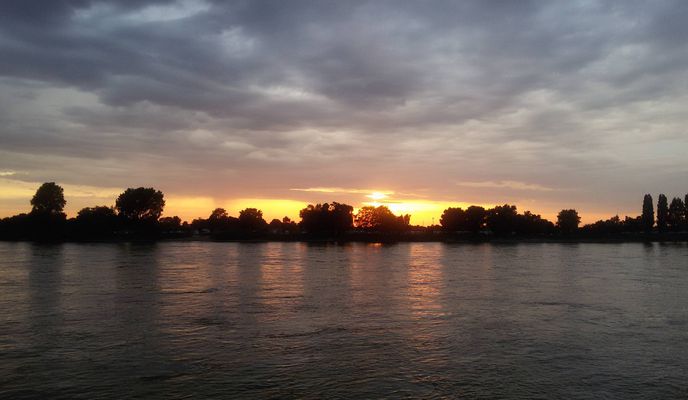 Rhein und Umgebung