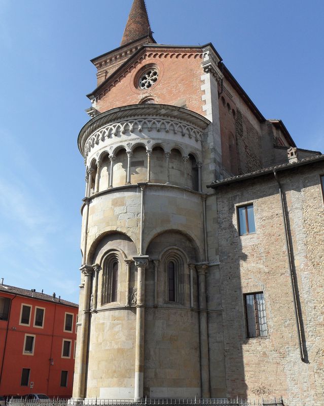 b) Ciclovia Francigena parmense, da Chiaravalle della Colomba (San Rocco) al Passo della Cisa