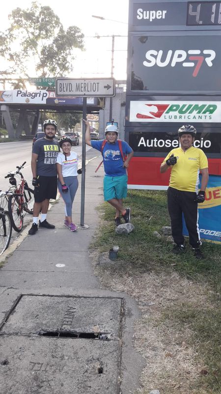 De Boulevard Constitución 3058, San Salvador a PQGH+RJF, Mejicanos