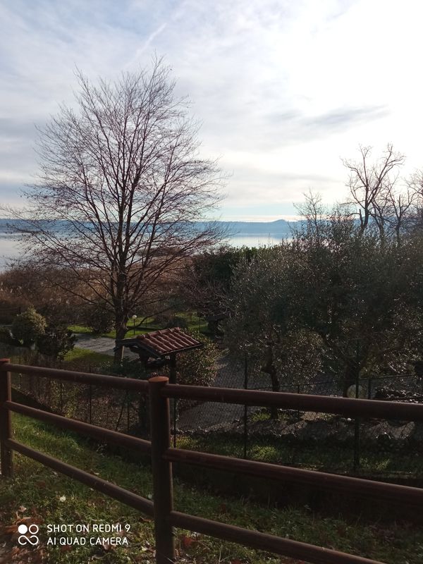 Da Via della Novaglia 60, Galliate lombardo a Via della Novaglia 61, Galliate lombardo