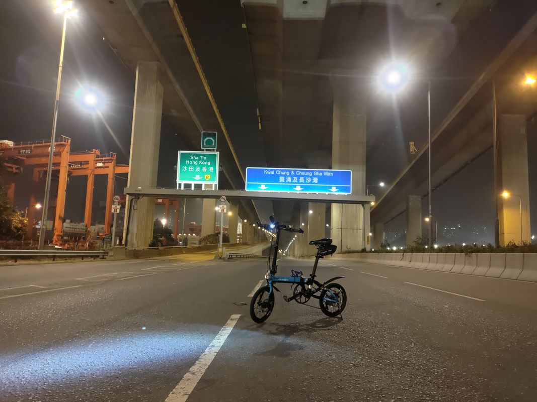 貨櫃碼頭南路 to 香港