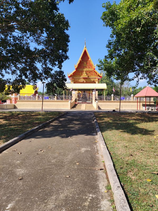 Beach Road 32, Tambon Pak Nam Pran nach 2R6P+73P, Bo Nok