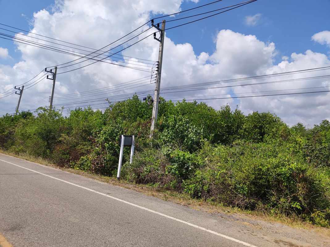 Beach Road 32, Tambon Pak Nam Pran nach 2R6P+73P, Bo Nok