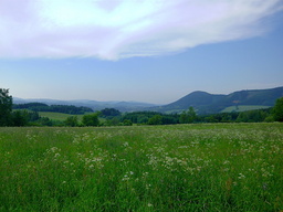 Hebe Bild 23 entlang der Bikemap-Route "Okruh přes Petříkovice,Polsko a úbočí Špičáku" hervor Hebe Bild 23 entlang der Bikemap-Route "Okruh přes Petříkovice,Polsko a úbočí Špičáku" hervor