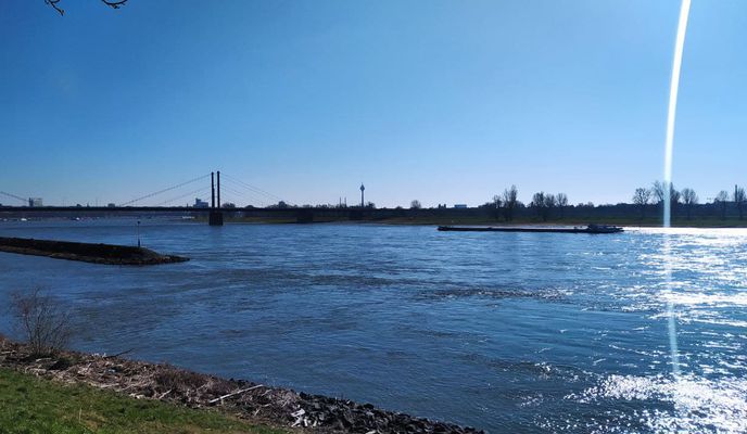 Photo 1 of the Bikemap route "RADTOUR zur Ruhr und zum Rhein über Essen - Mülheim - Duisburg - Düsseldorf"
