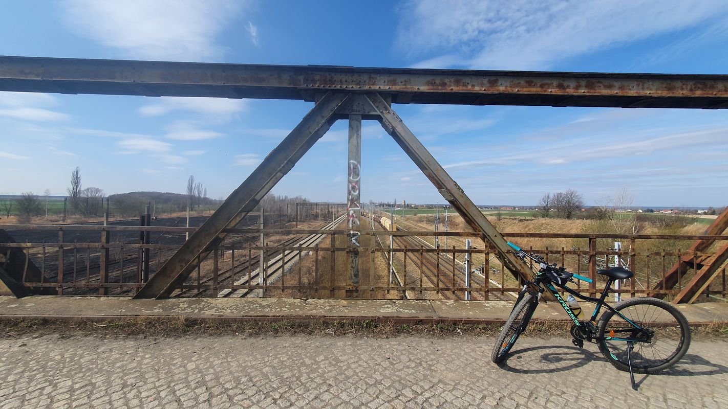 Żwirki i Wigury 38, Legnica do Żwirki i Wigury 37, Legnica