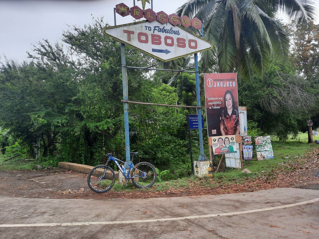 FCVF+PM9, San Carlos City to FCVF+PM9, San Carlos City