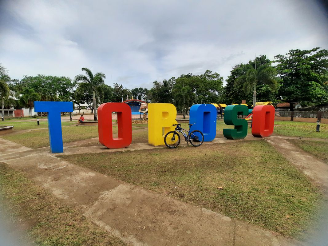 FCVF+PM9, San Carlos City to FCVF+PM9, San Carlos City