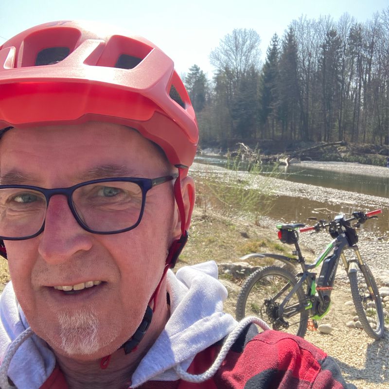 Dahlienweg 7a, Arch nach Dahlienweg 7a, Arch