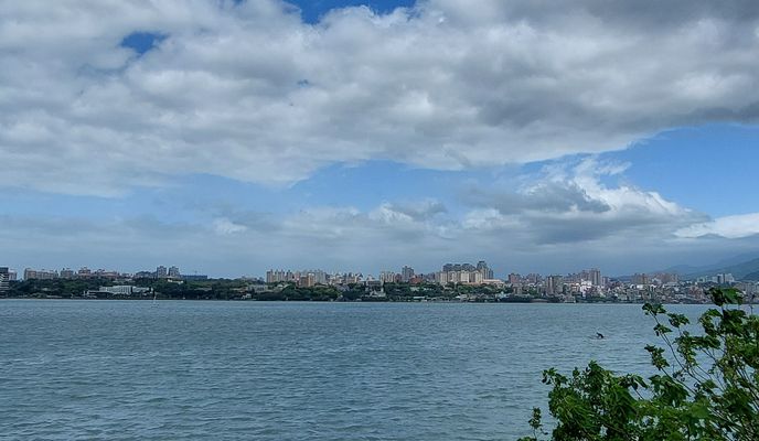 Foto 2 der Bikemap-Route "Wenhua 2nd Road Section 1 390號之5, Linkou District to Wenhua 2nd Road Section 1 551, Linkou District" Foto 2 der Bikemap-Route "Wenhua 2nd Road Section 1 390號之5, Linkou District to Wenhua 2nd Road Section 1 551, Linkou District"