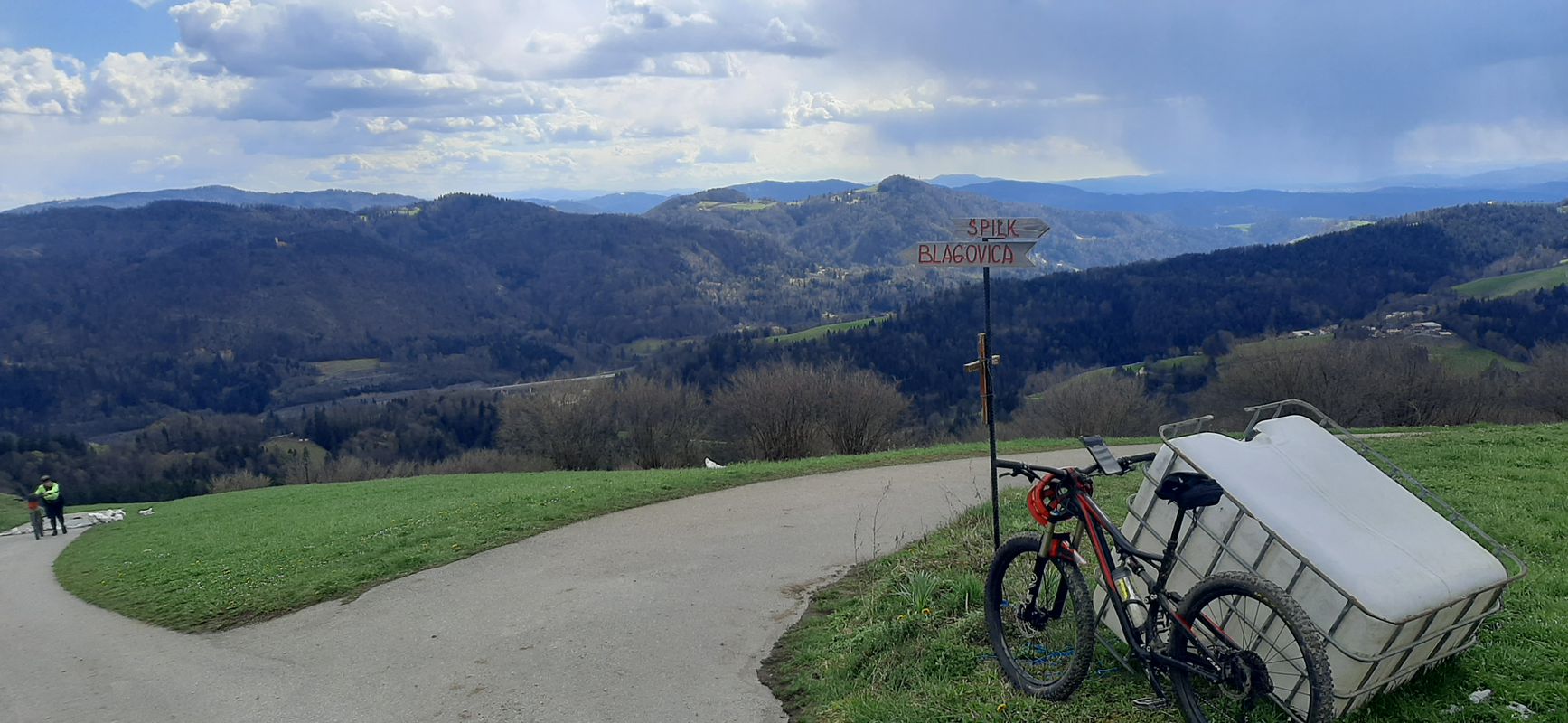 Trojane - Limbarska gora in nazaj čez  Špilk