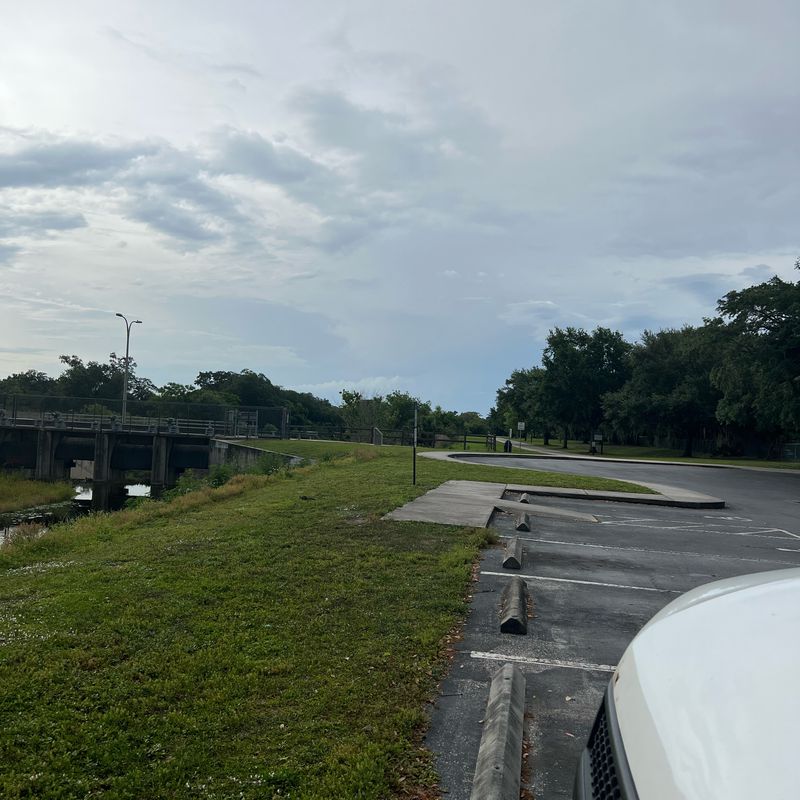 8780–8916 Hangar Blvd, Orlando to 7901 E Colonial Dr, Orlando
