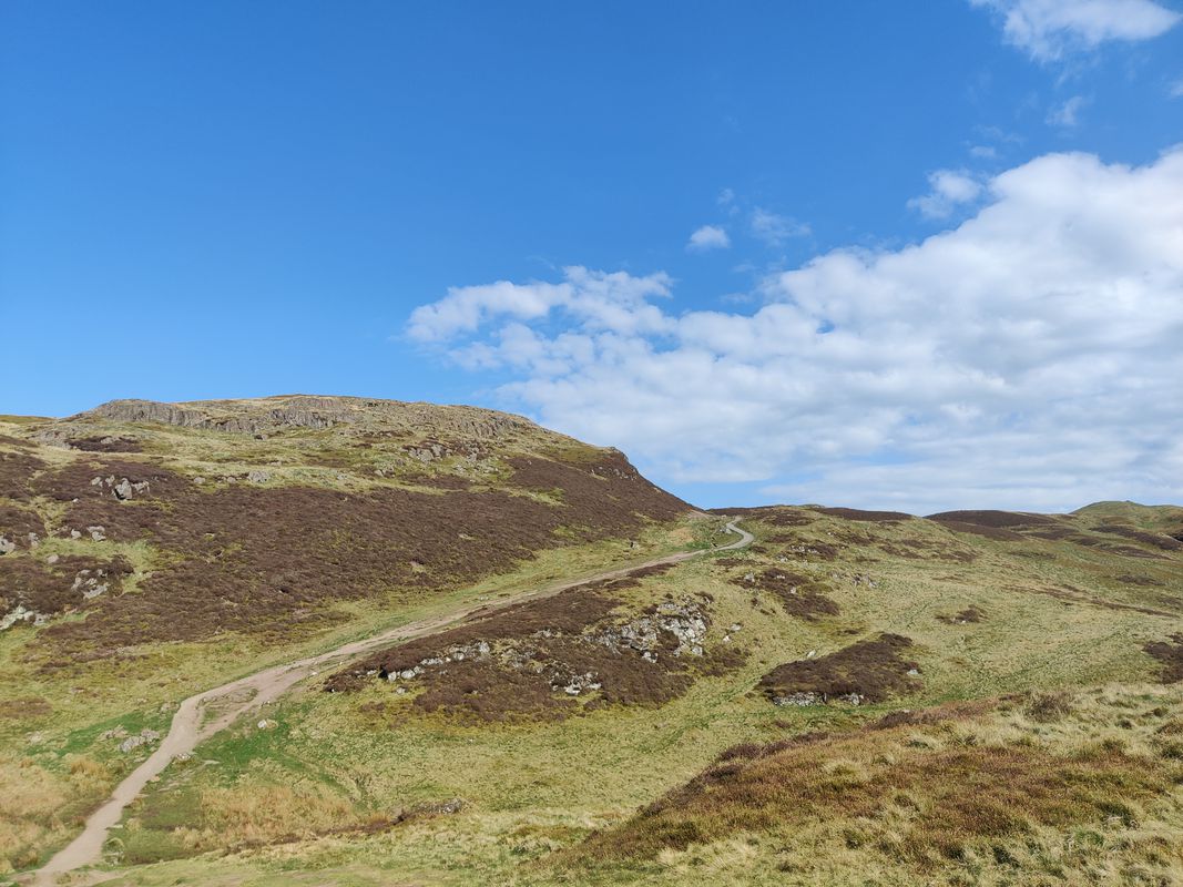 hillfoots to sherriffmuir 1st attempt at the dumyat back via lawsdam and menstriev