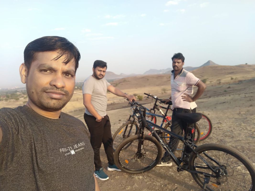 2RR2+XP4, Nashik to 2RQ3+VPJ, Nashik