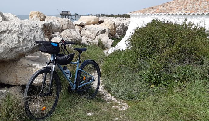 Photo 1 of the Bikemap route "Canal et falaises"