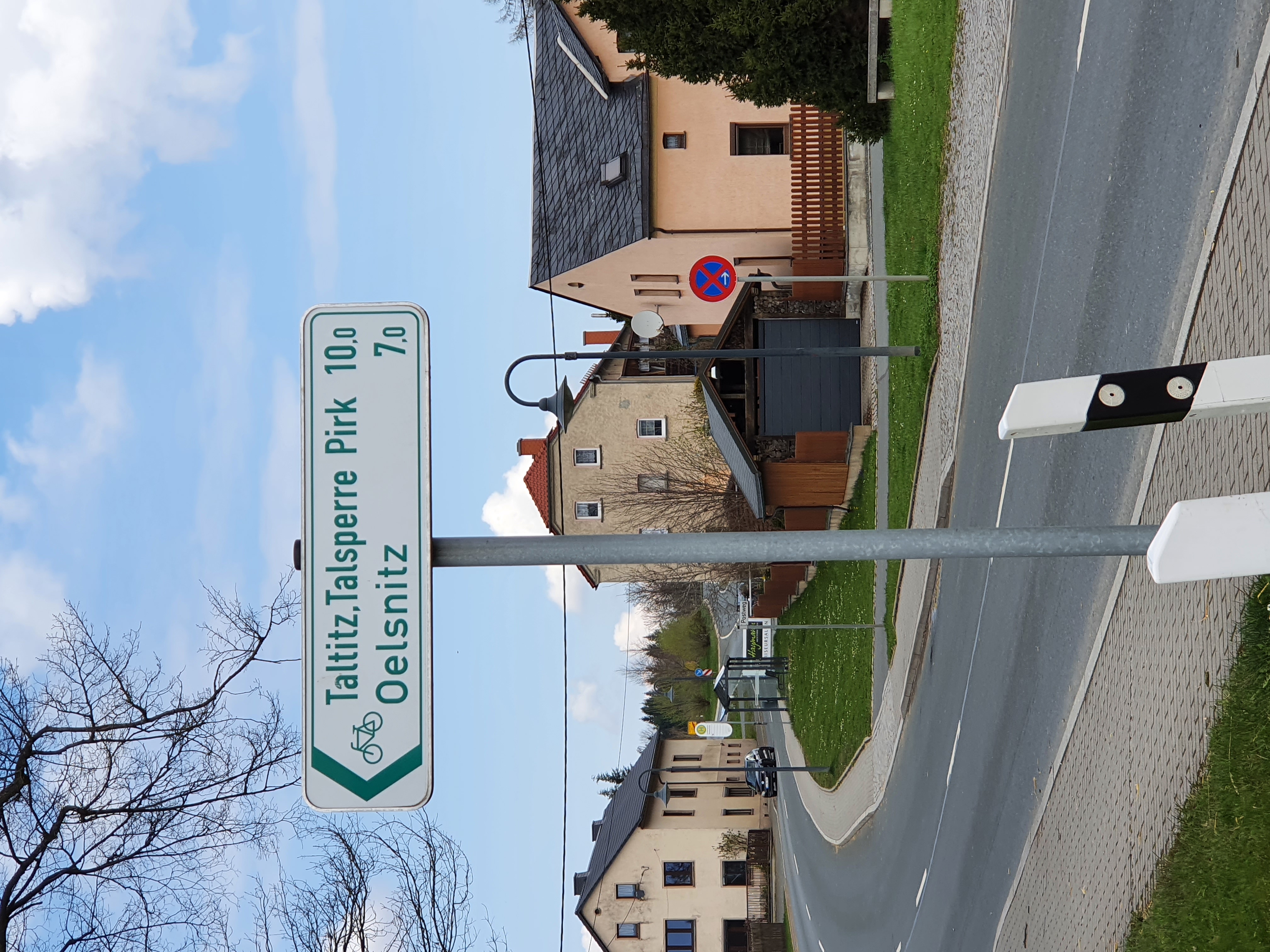 Schneckensteiner Weg 8, Muldenhammer nach Schneckensteiner Weg 8, Muldenhammer