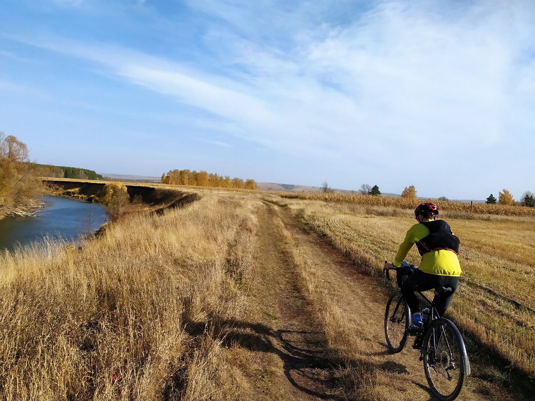 015 Грунтовые холмы Свияги от Албабы