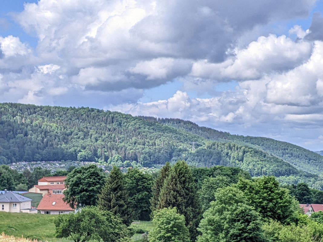 Johann-Sebastian-Bach-Straße 14, Suhl nach Johann-Sebastian-Bach-Straße 12, Suhl