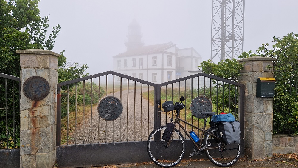 15.Faros del Norte: playa de Bañugues - faro de cabo Peñas - faro de Avilés - Muros de Nalón