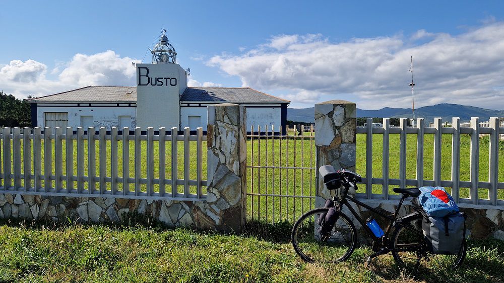 17.Faros del Norte: Cadavedo - faro de cabo Busto - faro de Luarca - Navia