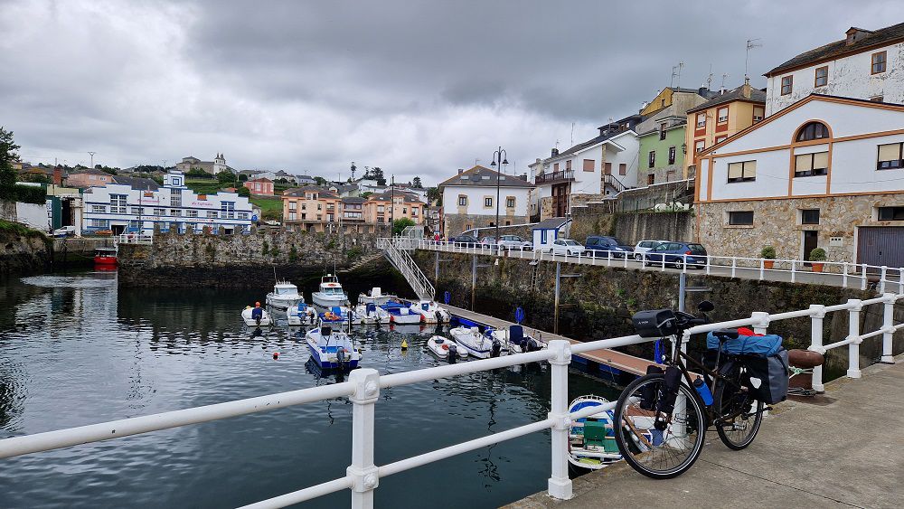17.Faros del Norte: Cadavedo - faro de cabo Busto - faro de Luarca - Navia