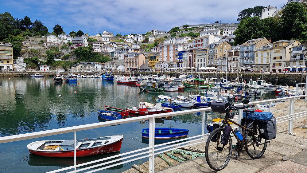 17.Faros del Norte: Cadavedo - faro de cabo Busto - faro de Luarca - Navia