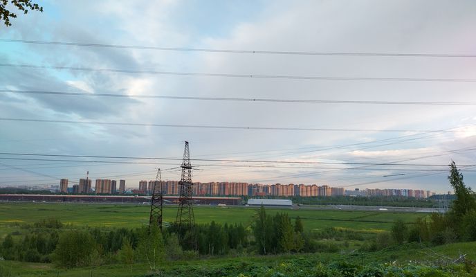 Foto 1 der Bikemap-Route "От улица Ветеранов 11 корпус 1, Сертолово до 1-й Верхний переулок 6, Санкт-Петербург"