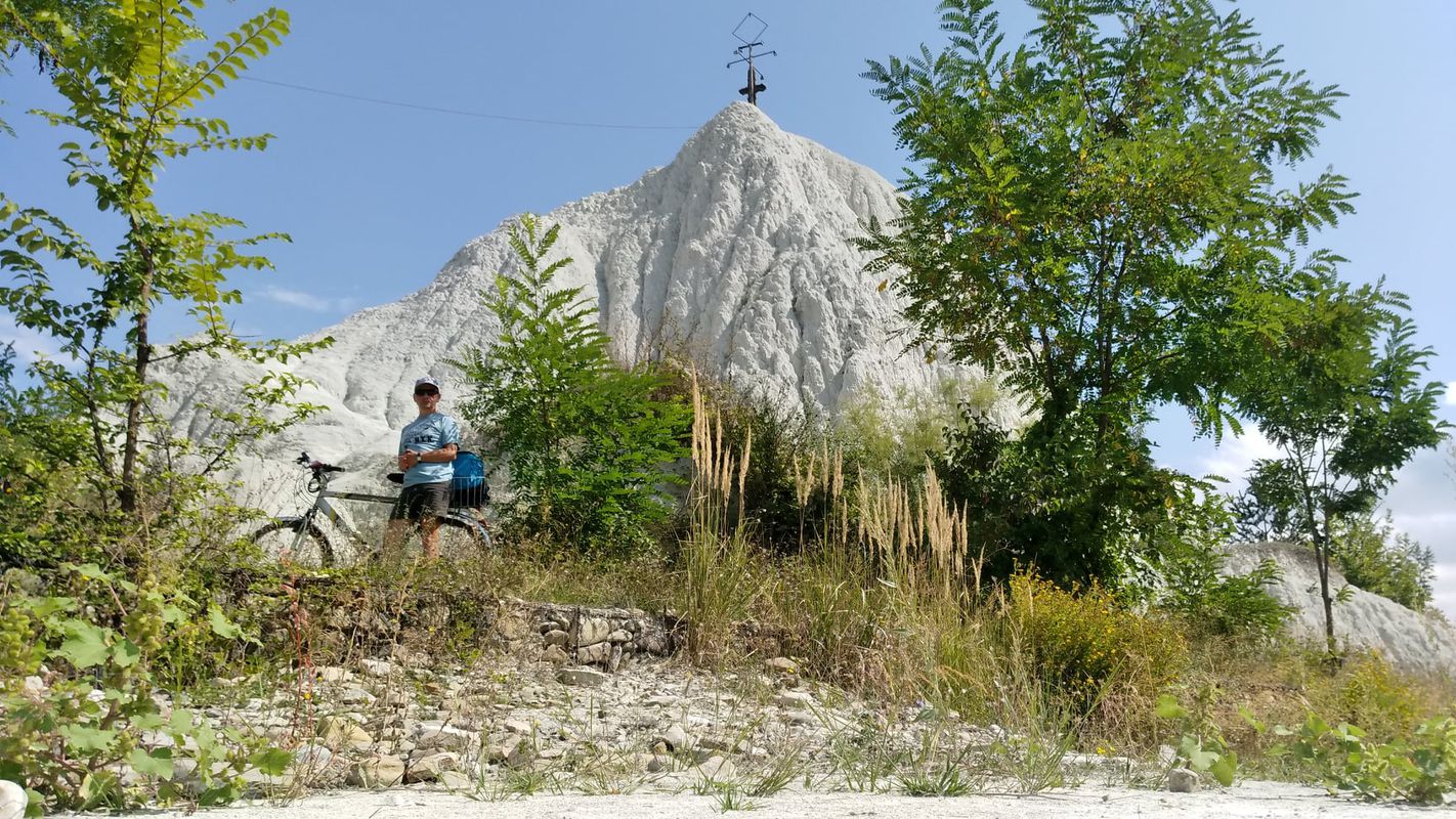 Mound of Grunj in Mânzălești