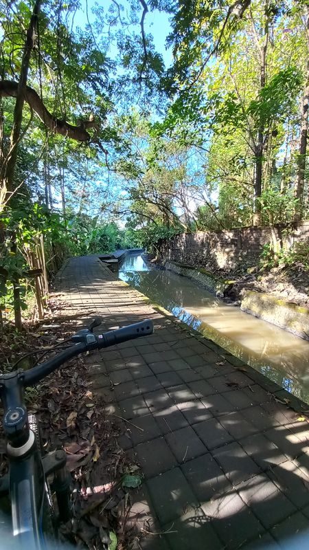 Jalan Sang Hyang, Kecamatan Mengwi to Jalan Genta Sari, Kecamatan Kuta Utara