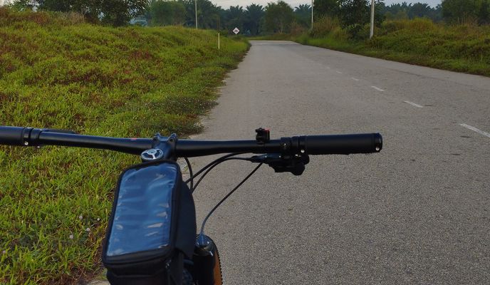 Foto 1 der Bikemap-Route "Jalan Kencana 1B/4 11, Sri Gading to Jalan Kencana 1a/4 2, Sri Gading" Foto 1 der Bikemap-Route "Jalan Kencana 1B/4 11, Sri Gading to Jalan Kencana 1a/4 2, Sri Gading"