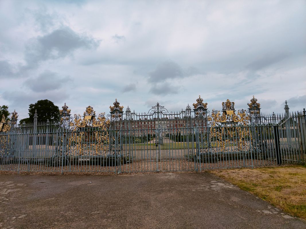 Bushy park via Hampton Court and Kingston