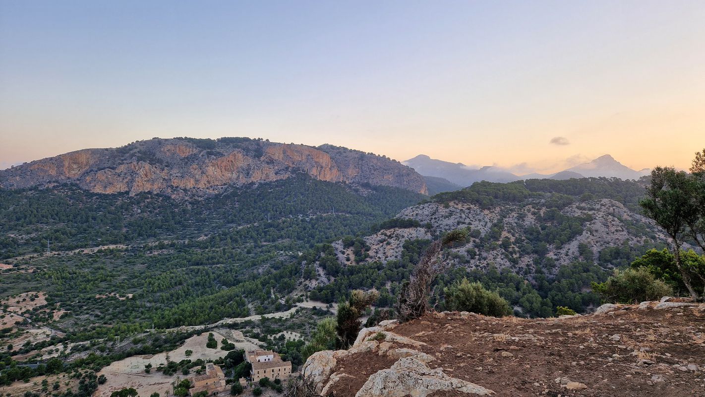 Mallorca a peu: Peguera - puig de sa Bruta - cala Fornells - caló des Monjo - Peguera