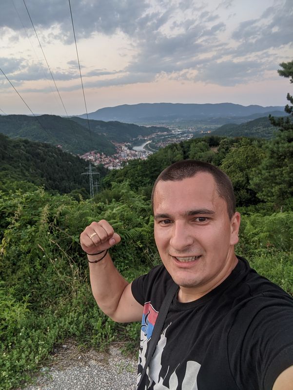 93GW+77R, Зворник to M19, Ekonomija