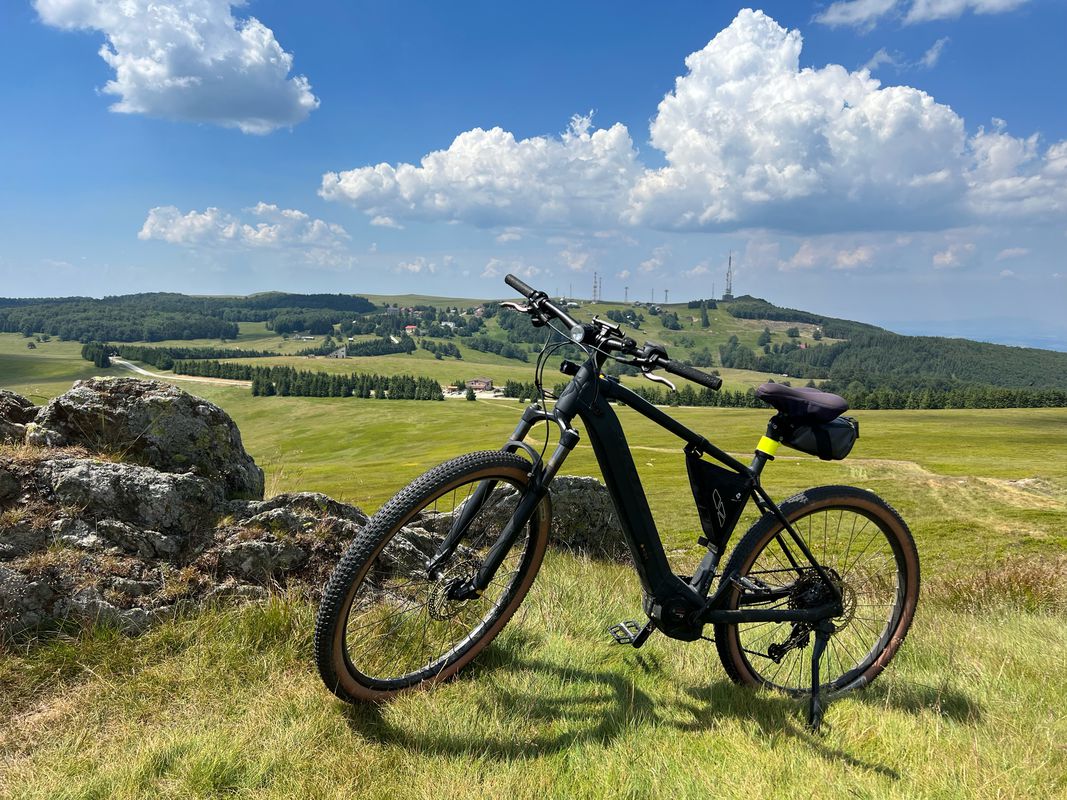 Garana-Semenic-Trei Ape-Garana