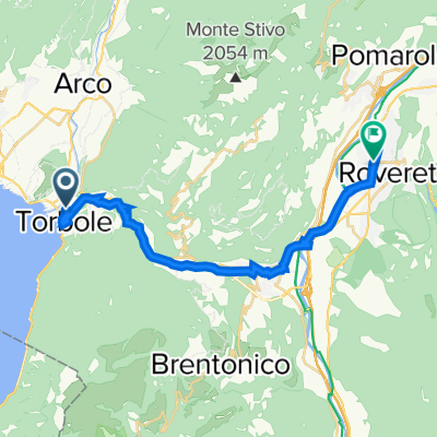 Strada Piccola 21, Nago-Torbole nach Piazzale Paolo Orsi 8, Rovereto
