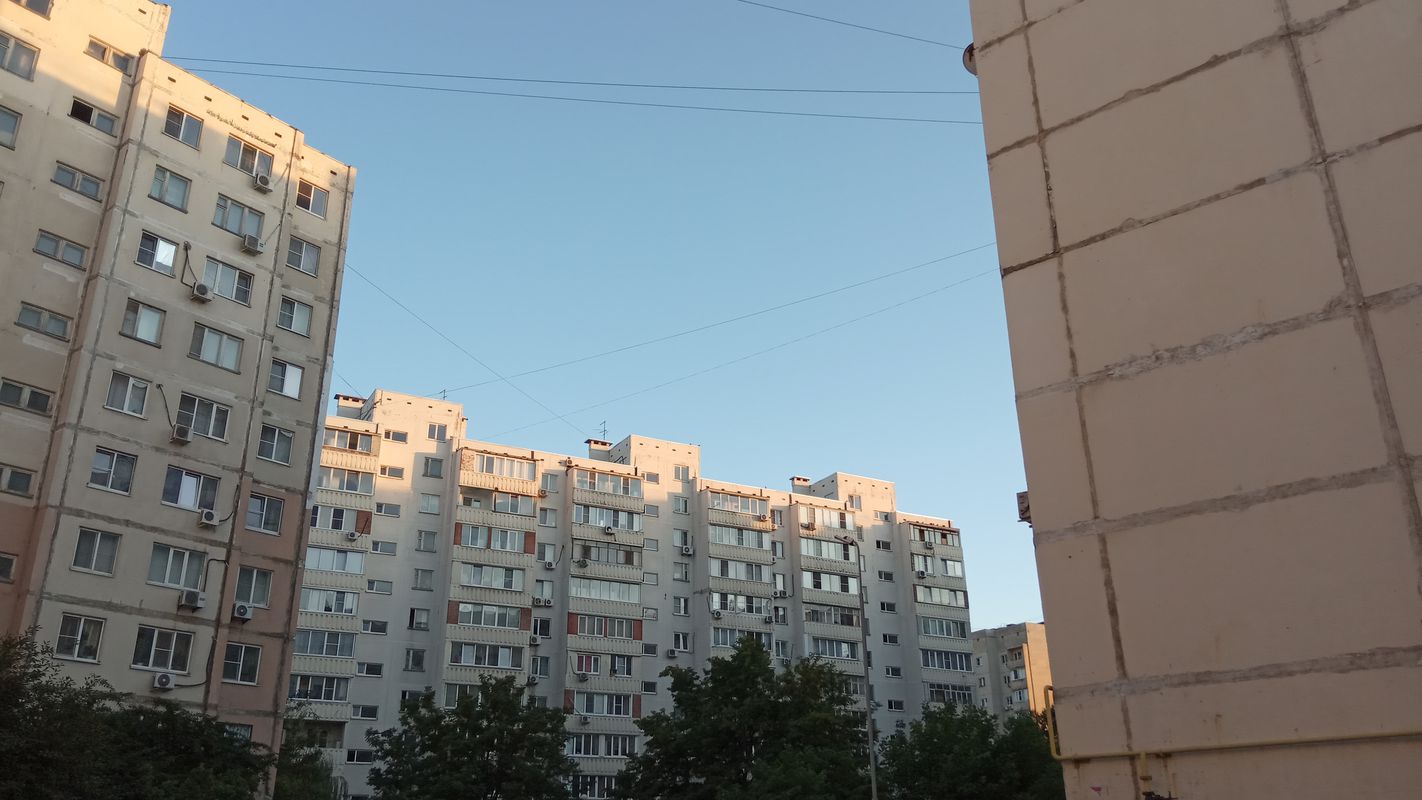 Небольшая вечерняя прогулка по болгарстрою