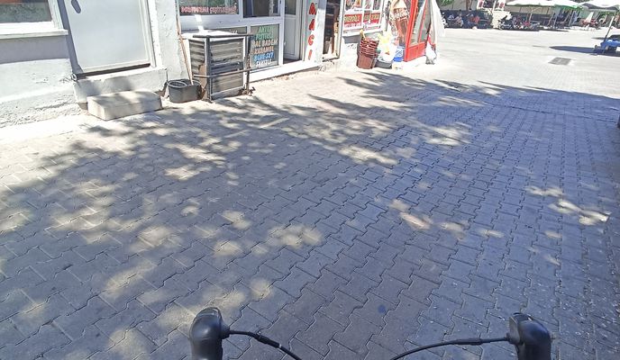 Zdjęcie 2 trasy Bikemap „Zeytindag (ice-cream) - Dikili by rural road.”