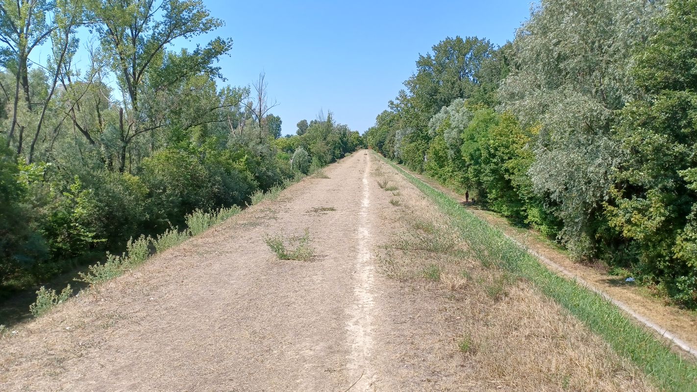 Giro degli argini Meduna e Noncello. 70% sterrato