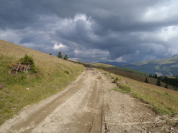 Hebe Bild 15 entlang der Bikemap-Route "Ranca - Strategica + Retur" hervor