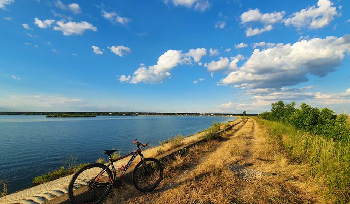 Foto 2 de la ruta de Bikemap "Bucuresti MTB Cernica Yellow 28 km (ADE 215) Bucuresti - Pd. Caldararu - L. Cernica - Pd. Cernica - Bucuresti"