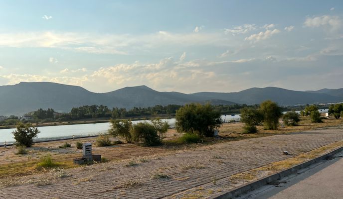 Foto 1 der Bikemap-Route "Κατράκη Μάνου 2–6, Νέα Μάκρη to Κατράκη Μάνου 2–6, Νέα Μάκρη"