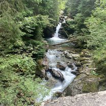 Poiana Mărului -Cascada Șucu