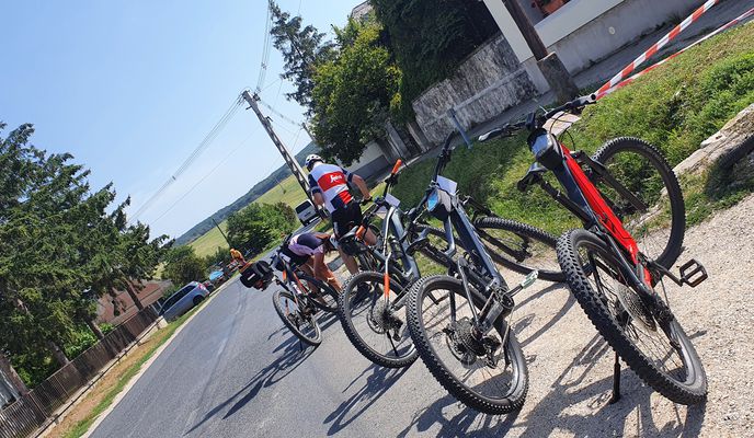 Foto 2 der Bikemap-Route "Balaton-felvidéki nyári bringatúra 2022" Foto 2 der Bikemap-Route "Balaton-felvidéki nyári bringatúra 2022"