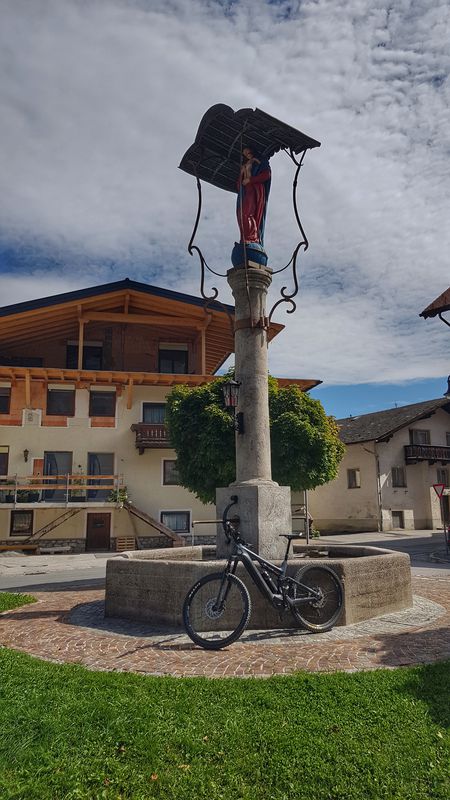 über Nassereith zur Marienbergalm