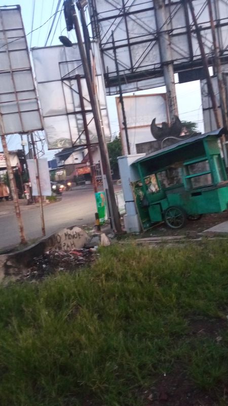 74PH+XV6, Kecamatan Plemahan to 53Q6+RJM, Kecamatan Ngasem
